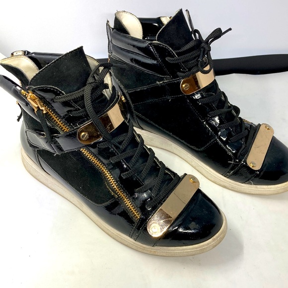Black sneaker high top ankle booties - Picture 2 of 11